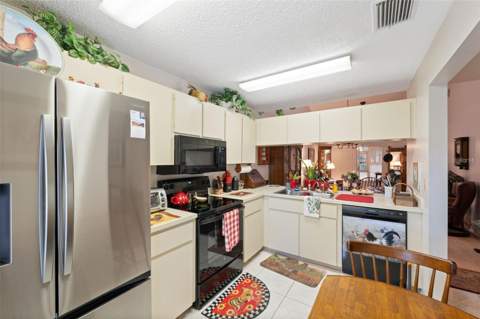 4557 Glen Hollow, New Port Richey FL - photo 8 of 25