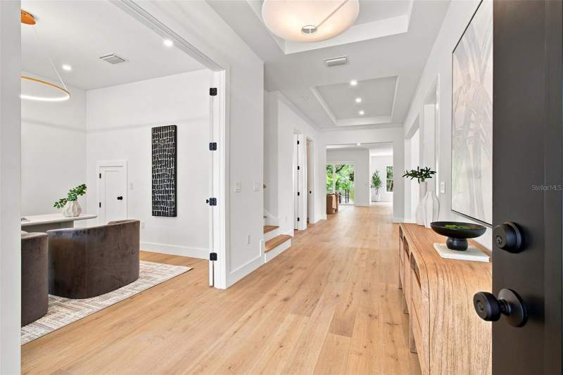 5 bedroom Single Family Residence at 3609 S Gardenia Avenue, Bel Mar Shores Rev, Tampa — photo 5