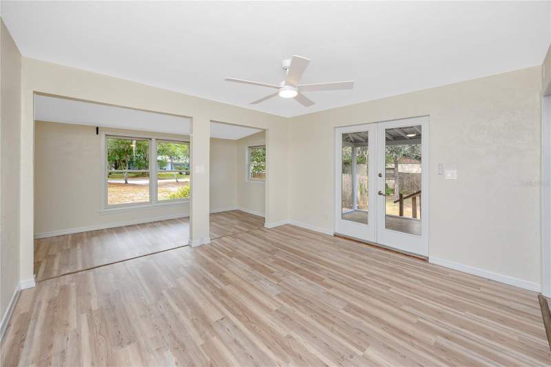 3 bedroom Single Family Residence at 7134 Lauder Place, Temple Terrace Estates, Tampa — photo 2