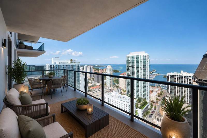2 bedroom Condominium at 275 1st Avenue #3503, Art House Condo, St Petersburg — photo 5