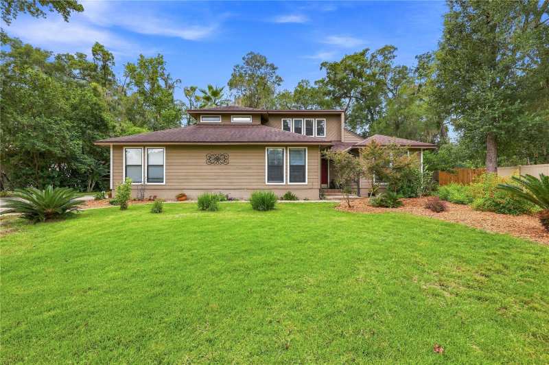 4 bedroom Single Family Residence at 5207 NW 65th Lane, Deer Run III, Gainesville — photo 1