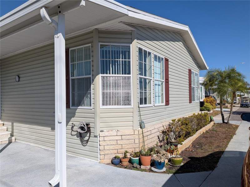 2 bedroom Manufactured Home at 34709 Lake Drive, Sunset Palms Unrec, Pinellas Park — photo 2