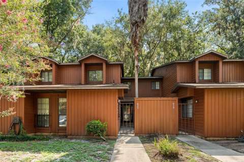 825 SW 55Th Terrace, home for sale on SW 55Th Terrace