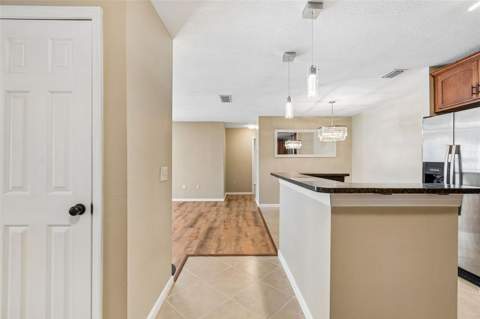 9481 Highland Oak Drive #814, Tampa FL - photo 7 of 67