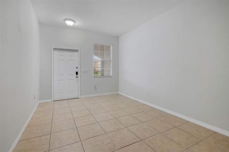 3 bedroom Townhouse at 10975 Savannah Landing Circle, Savannah Lndgs, Orlando — photo 5