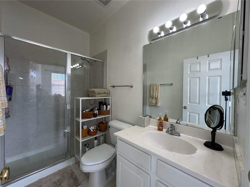 2 bedroom Condominium at 3815 Parkridge Circle #2-203, Parkridge Phase 33 & 19, Sarasota — photo 4