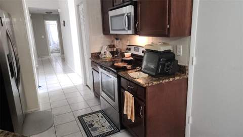 811 Savona Place, Kissimmee FL - photo 10 of 30
