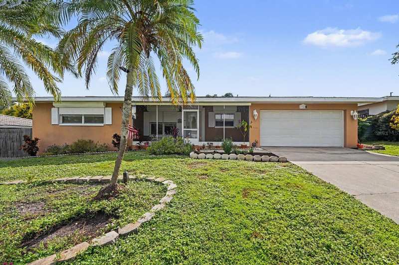 2 bedroom Single Family Residence at 1945 Souvenir Drive, Sunset Lake Estates Unit 2, Clearwater — photo 1