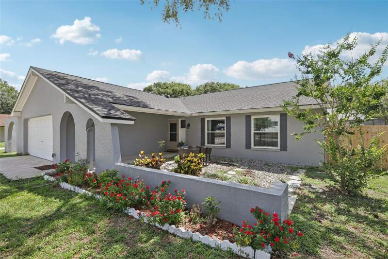 3 bedroom Single Family Residence at 1009 Black Knight Drive, Lakemont Unit 4, Valrico — photo 5