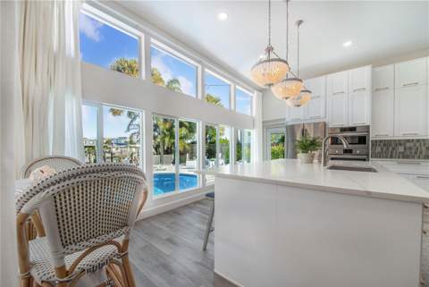 1825 Venetian Point Drive, Clearwater FL - photo 17 of 81