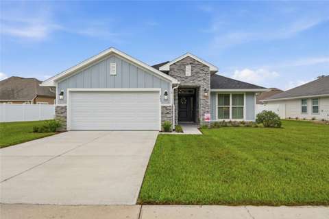 203 SW Silver Palm Drive, home for sale in Lake City 32024