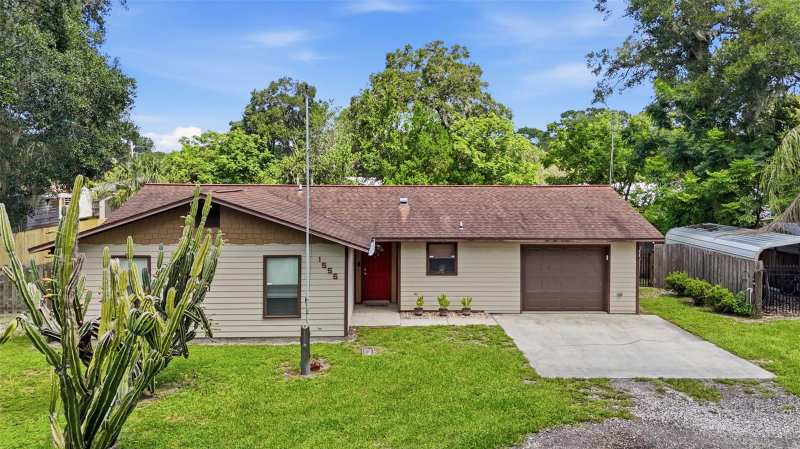 3 bedroom Single Family Residence at 1555 Rowe Lane, Deland, Deland — photo 1
