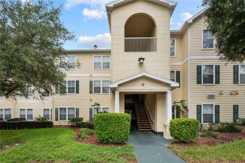 18235 Bridle Club Drive #18235, home for sale in Tampa 33647