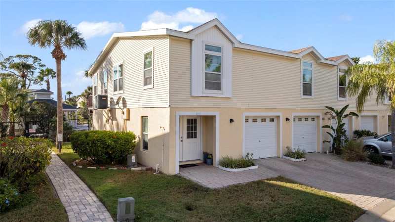 3 bedroom Townhouse at 7641 Sailwinds Pass, Indian Trace, Port Richey — photo 1