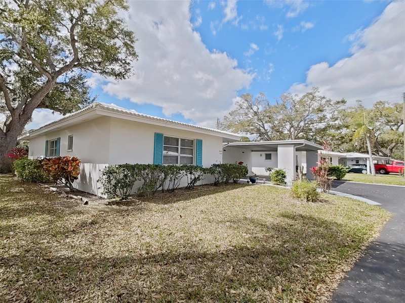 2 bedroom Villa at 1845 Vera Place #29, Strathmore Villa Sec 04, Sarasota — photo 1