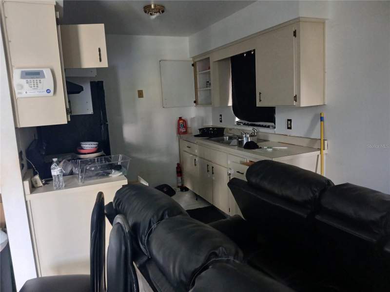 3 bedroom Single Family Residence at 15 W 16th Street, Oak Lawn First Add, Apopka — photo 2