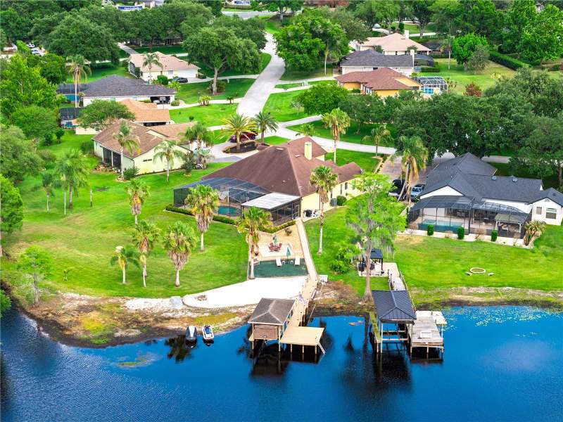 5 bedroom Single Family Residence at 11325 Preston Cove Road, Preston Cove Sub, Clermont — photo 2