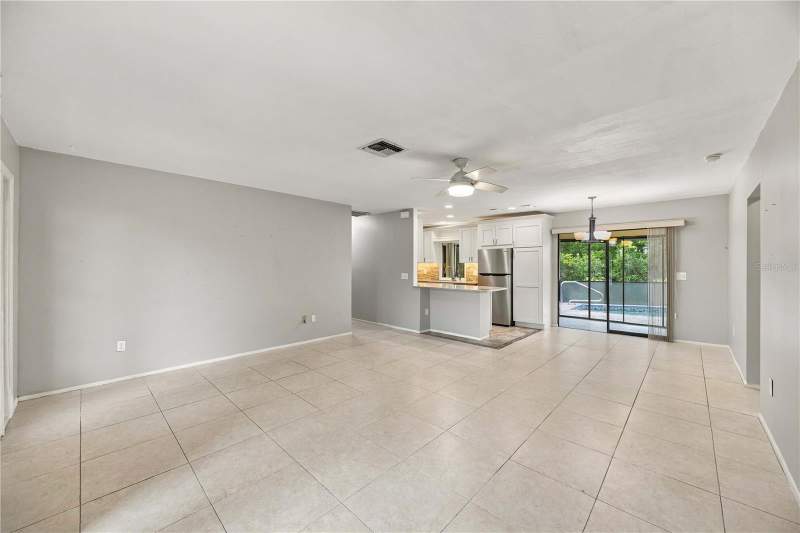 3 bedroom Single Family Residence at 2903 Roma Court, Punta Gorda Isles Sec 14, Punta Gorda — photo 4