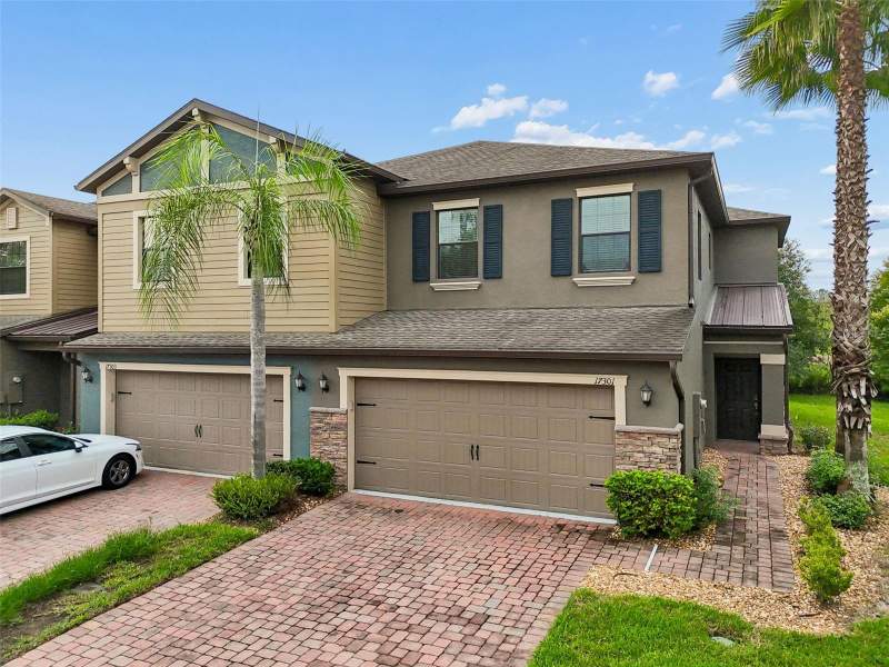 3 bedroom Townhouse at 17301 Old Tobacco Road, Hidden Oaks Twnhms, Lutz — photo 1