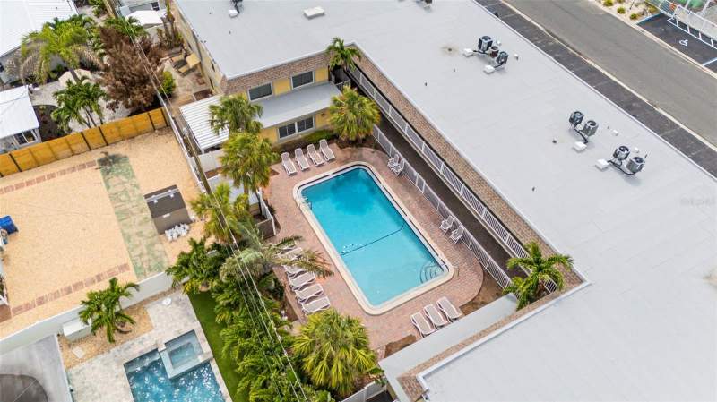 2 bedroom Condominium at 600 71st Avenue #18, Waves The Condo, St Pete Beach — photo 3