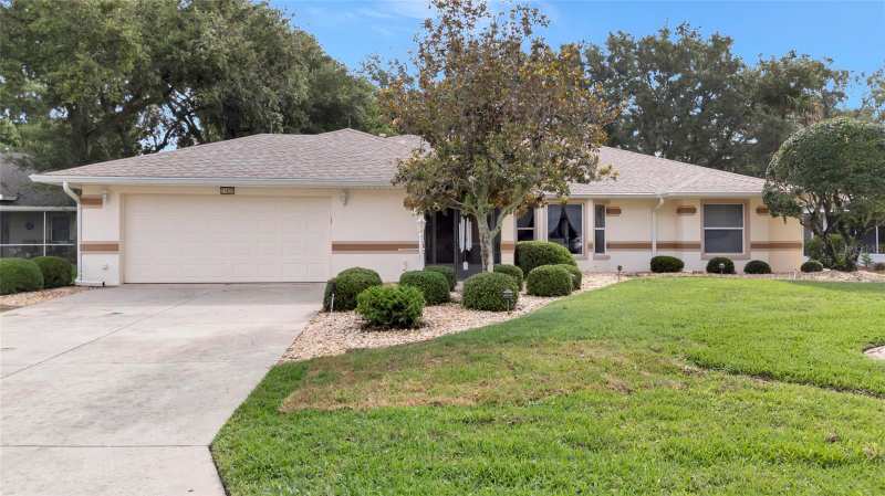3 bedroom Single Family Residence at 21830 King Edward Court, Royal Highlands, Leesburg — photo 1