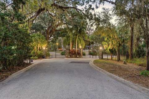 4703 Rambling River Road, Brandon FL - photo 7 of 40
