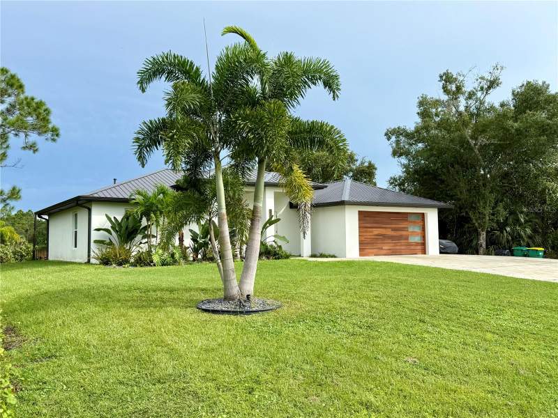 3 bedroom Single Family Residence at 3140 Vessels Road, Port Charlotte Sec 013, Port Charlotte — photo 2