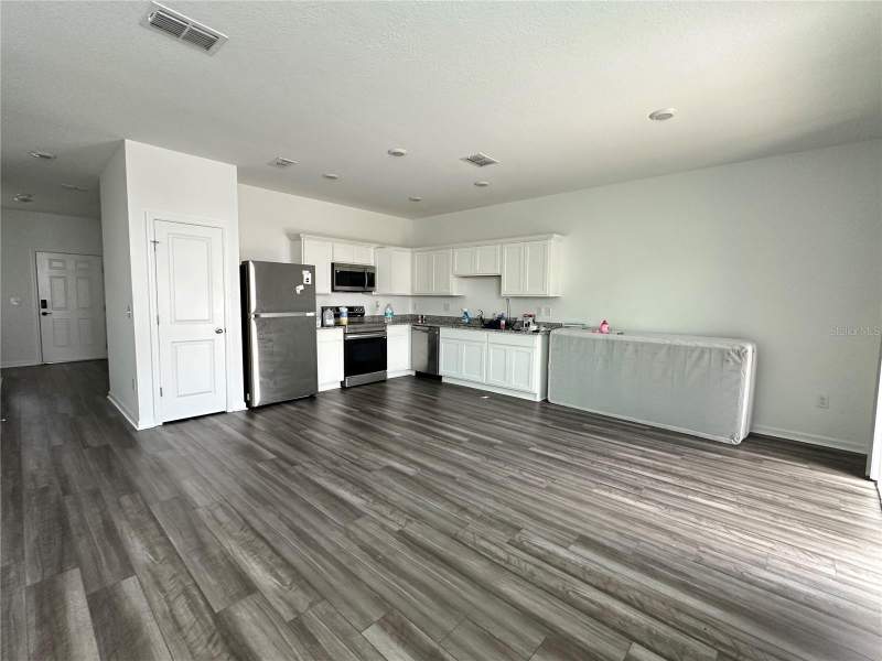 3 bedroom Townhouse at 6287 Bucket Court, Dug Crk Twnhms, Gibsonton — photo 4