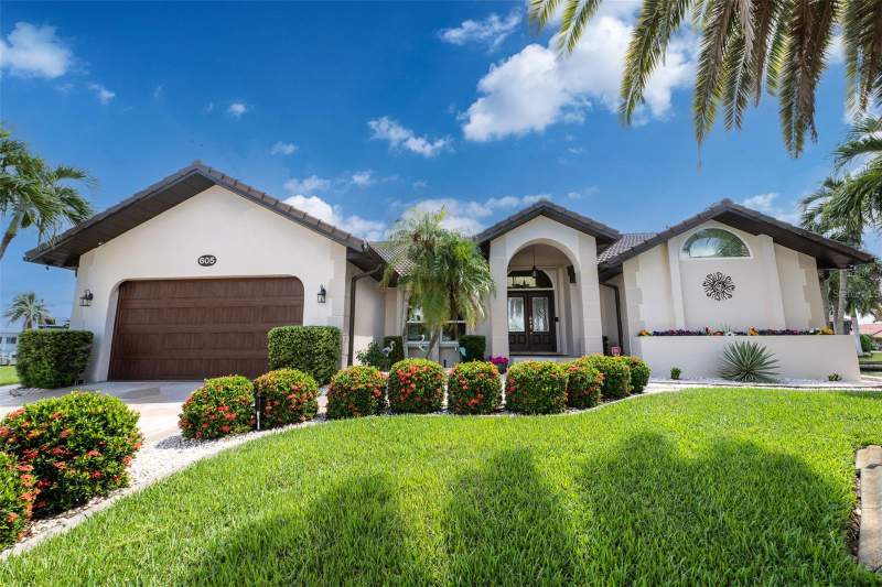 3 bedroom Single Family Residence at 605 Candia Court, Punta Gorda Isles Sec 15, Punta Gorda — photo 2
