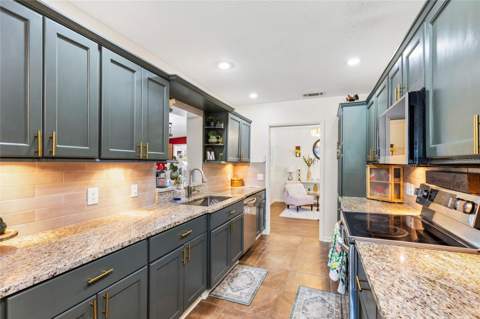 1103 Ridgefield Drive, Valrico FL - photo 14 of 63
