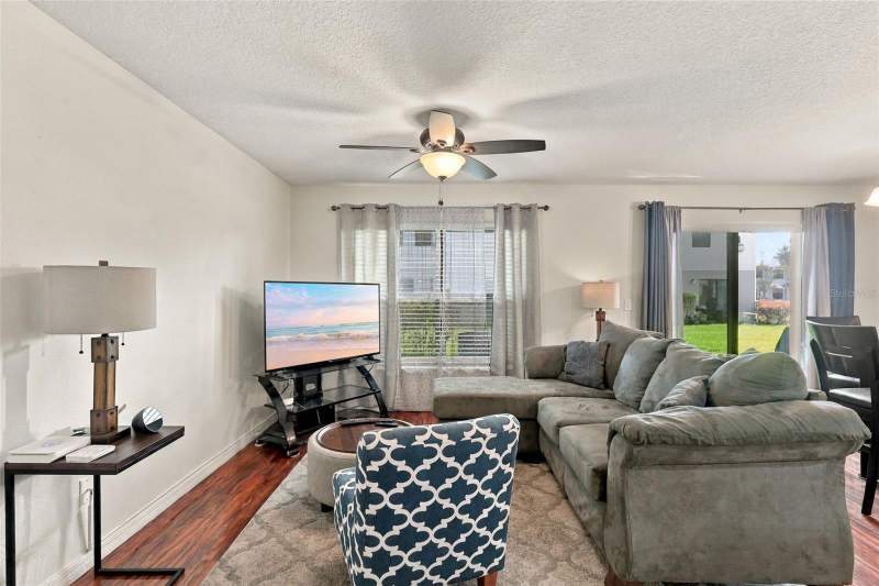 3 bedroom Townhouse at 6431 Windsor Lakes Cir, Windsor Lake Townhomes East, Sanford — photo 3