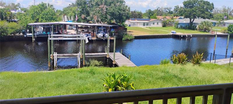3 bedroom Single Family Residence at 819 Blue Heron Boulevard, Point Heron, Ruskin — photo 2