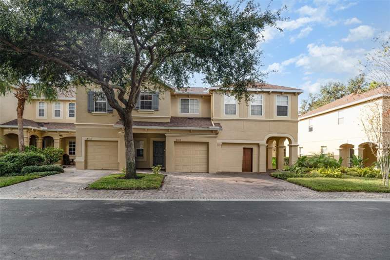 3 bedroom Townhouse at 9317 Stone River Place, River Walk, Riverview — photo 2