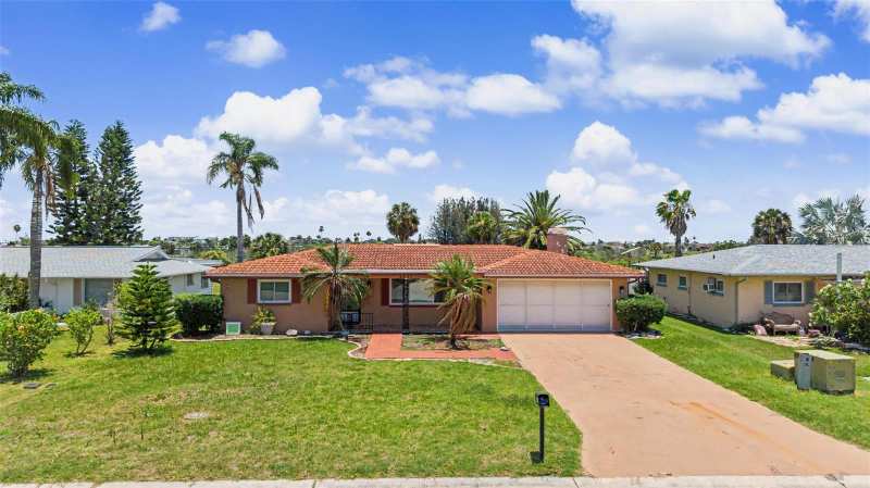 2 bedroom Single Family Residence at 3837 Topsail Trail, Flor A Mar, New Port Richey — photo 1