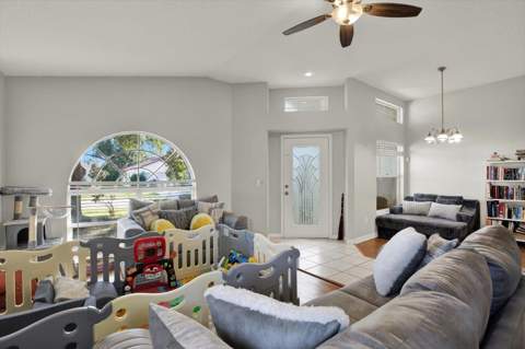 1507 Sakonnet Court, Brandon FL - photo 6 of 33