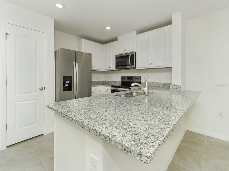 3 bedroom Townhouse at 2798 Brie Hammock Bend, Harmony West Twnhms, Harmony — photo 5