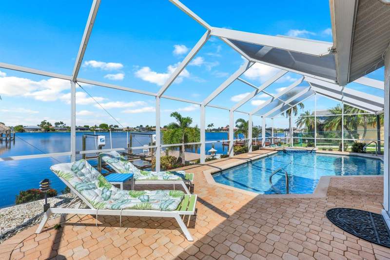 3 bedroom Single Family Residence at 719 El Dorado Parkway, Cape Coral, Cape Coral — photo 4