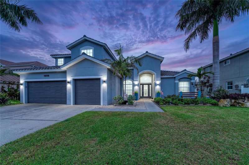 5 bedroom Single Family Residence at 1656 Pinyon Pine Dr, Villages/Pine Tree Spruce Pine, Sarasota — photo 1