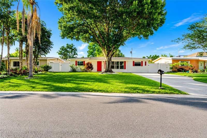 Jasmine GroveHomes for Sale in Seminole, FL