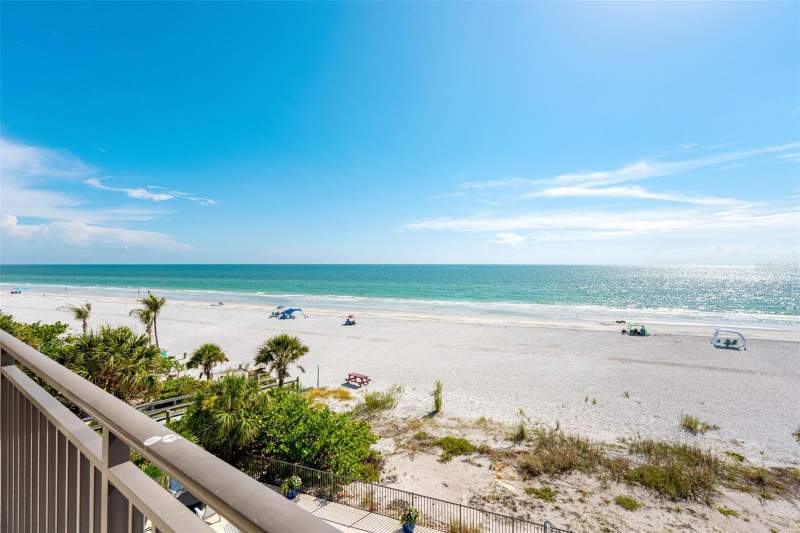 3 bedroom Condominium at 19700 Gulf Boulevard #403, 700 West Condo, Indian Shores — photo 3