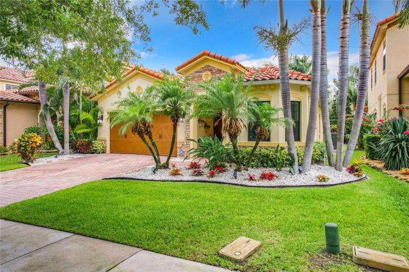 Eagle CreekHomes for Sale in Orlando, FL