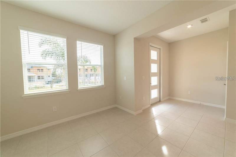 3 bedroom Townhouse at 16306 Prairie School Drive, Hawksmoor, Winter Garden — photo 2