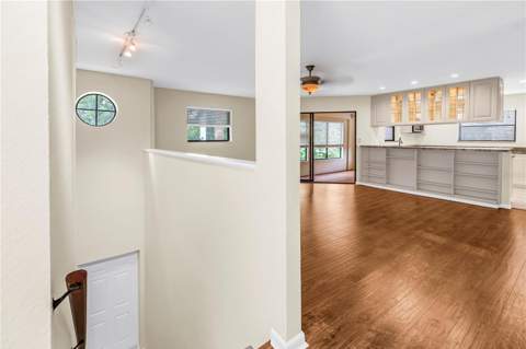 484 Santa Cruz Place #F, St Petersburg FL - photo 6 of 6