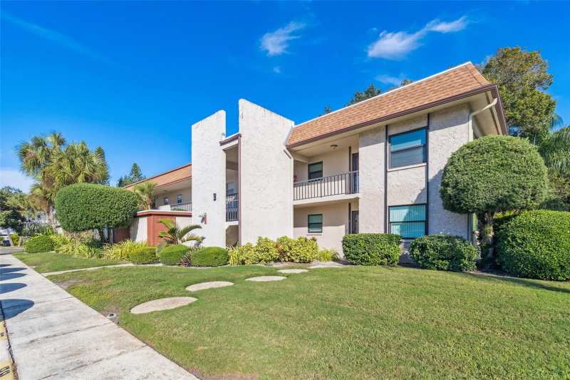 1 bedroom Condominium at 2750 E Bay Drive #12B, Bay Palms Condo, Largo — photo 1
