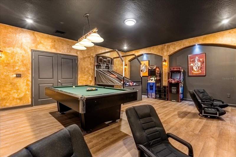 9 bedroom Single Family Residence at 2931 Fable Street, Storey Lake Ph 3, Kissimmee — photo 4