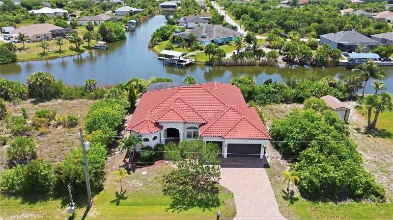 3 bedroom Single Family Residence at 10386 Winnipeg Street, Port Charlotte Sec 87, Port Charlotte — photo 1