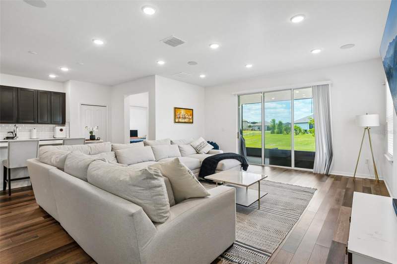 4 bedroom Single Family Residence at 11225 June Briar Loop, Mirada Pcls 20 & 22, San Antonio — photo 2