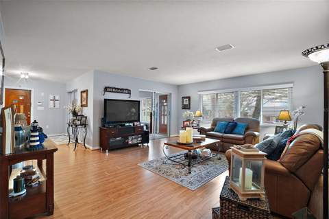 803 N Shore Drive, Leesburg FL - photo 7 of 24