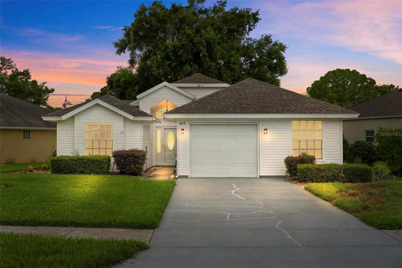 3 bedroom Single Family Residence at 615 Juniper Way, Tavares Baytree Ph III Sub, Tavares — photo 1