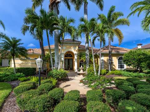 6906 Belmont Court, luxury home for sale in Lakewood Ranch